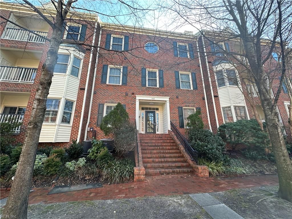 300 Yarmouth St Apt 327, Norfolk, VA 23510