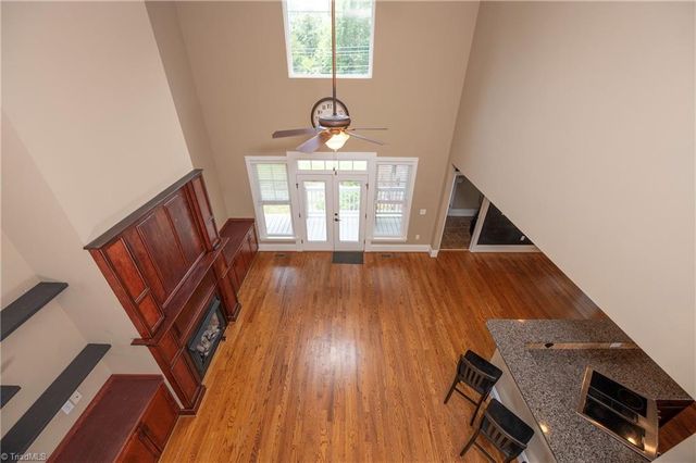 2000 Walnut Crossing Run, Yadkinville, NC 27055