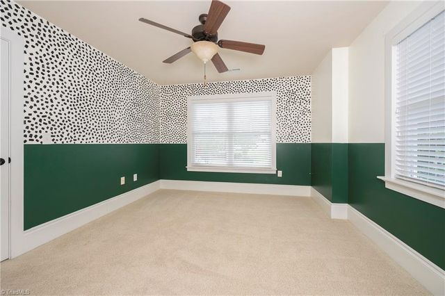 2000 Walnut Crossing Run, Yadkinville, NC 27055