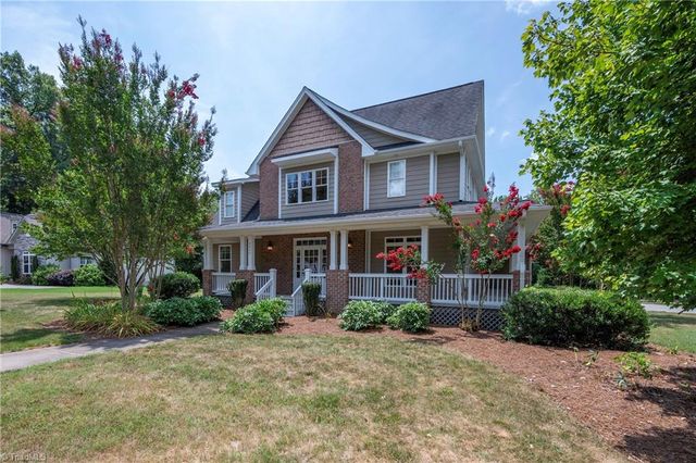 2000 Walnut Crossing Run, Yadkinville, NC 27055