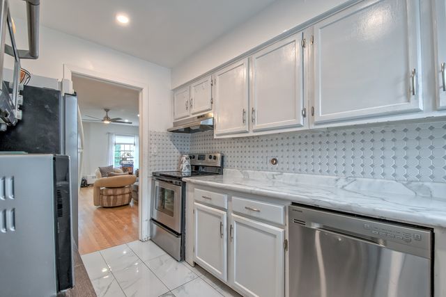 4821 HULL Street 2C, Skokie, IL 60077