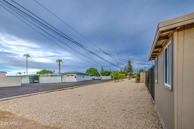 10908 W WINDSOR Drive, Sun City, AZ 85351