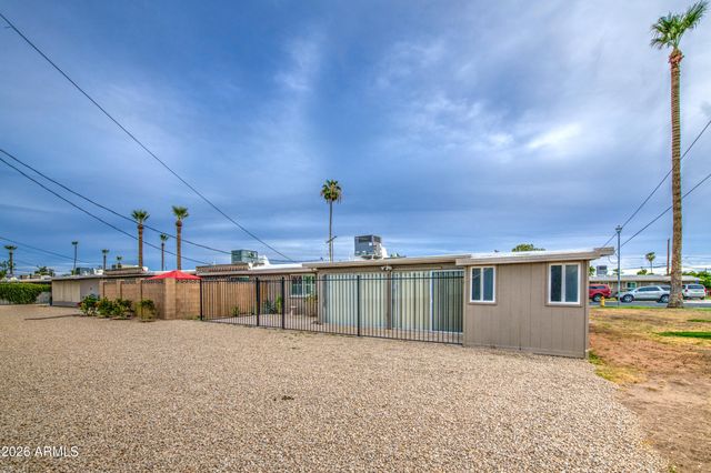 10908 W WINDSOR Drive, Sun City, AZ 85351