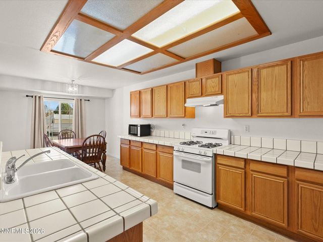 1469 Rosy Finch Drive, Sparks, NV 89441