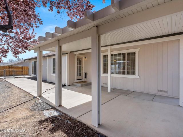 1469 Rosy Finch Drive, Sparks, NV 89441