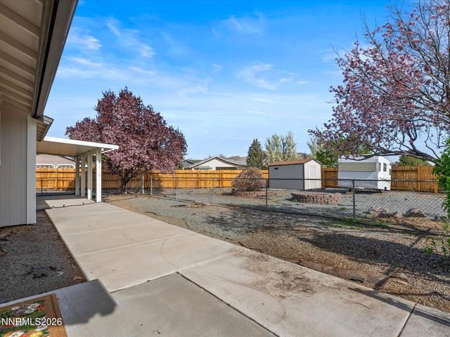 1469 Rosy Finch Drive, Sparks, NV 89441