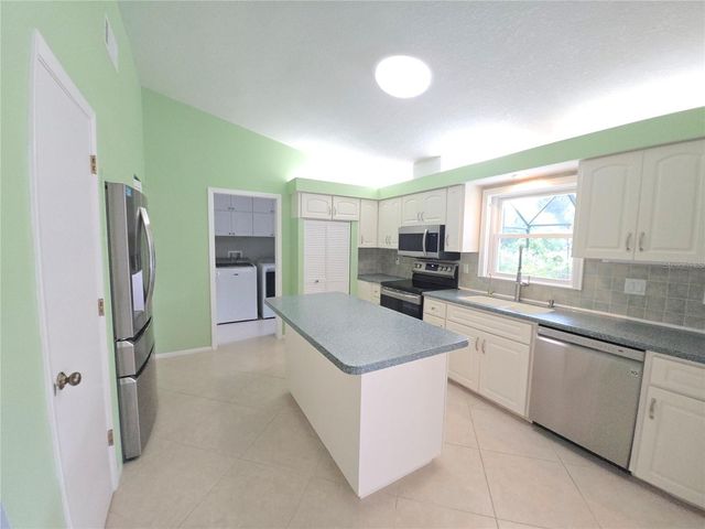 3601 GARDEN LAKES CLENET, Bradenton, FL 34203
