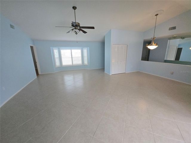 3601 GARDEN LAKES CLENET, Bradenton, FL 34203