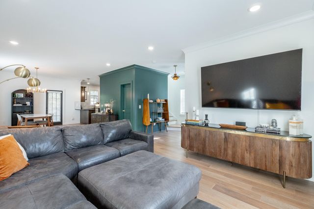 1046 S Seminole Drive, Chattanooga, TN 37412