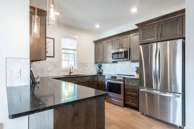 1046 S Seminole Drive, Chattanooga, TN 37412