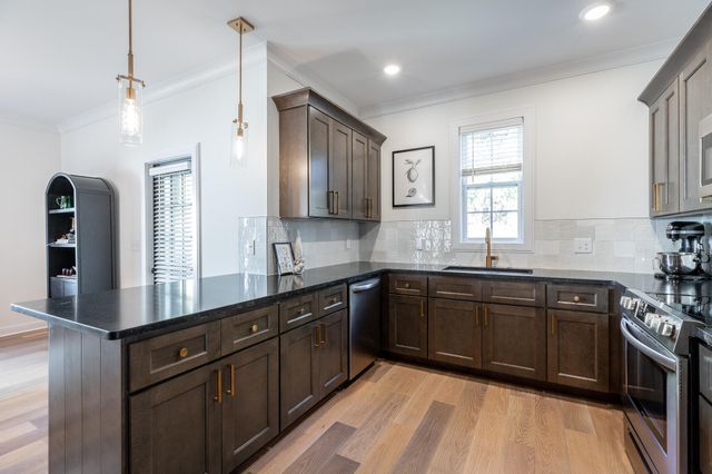 1046 S Seminole Drive, Chattanooga, TN 37412