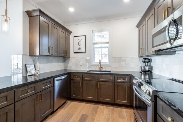 1046 S Seminole Drive, Chattanooga, TN 37412