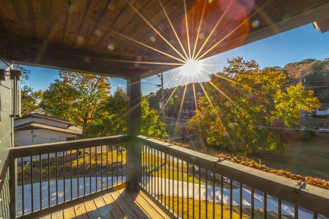 1046 S Seminole Drive, Chattanooga, TN 37412