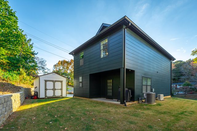 1046 S Seminole Drive, Chattanooga, TN 37412