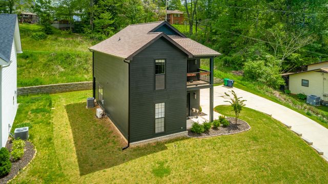 1046 S Seminole Drive, Chattanooga, TN 37412