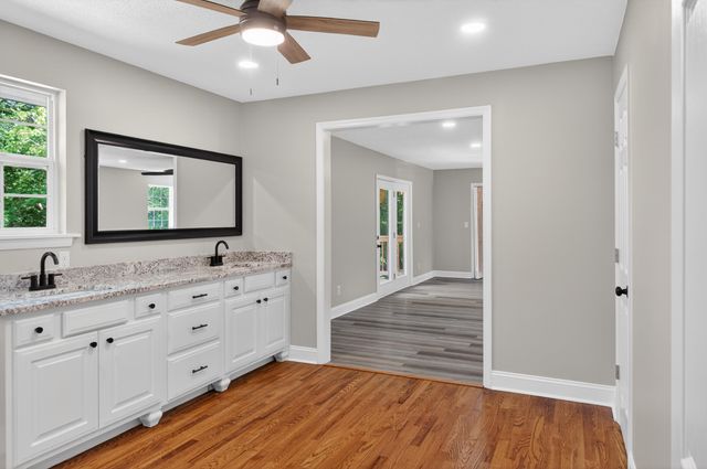 968 W Circle Drive, Rossville, GA 30741