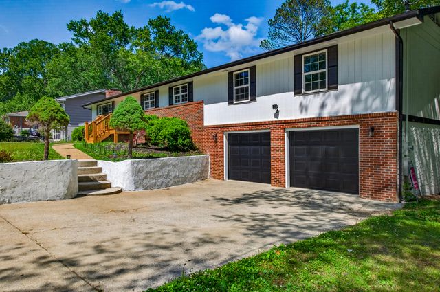 968 W Circle Drive, Rossville, GA 30741