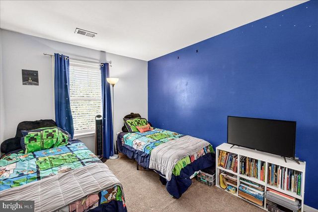 18251 ROY CROFT DR, Hagerstown, MD 21740