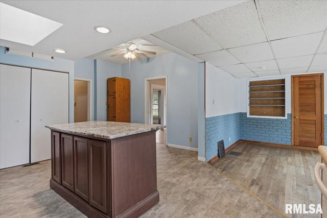 115 S OAK Street, Chatham, IL 62629