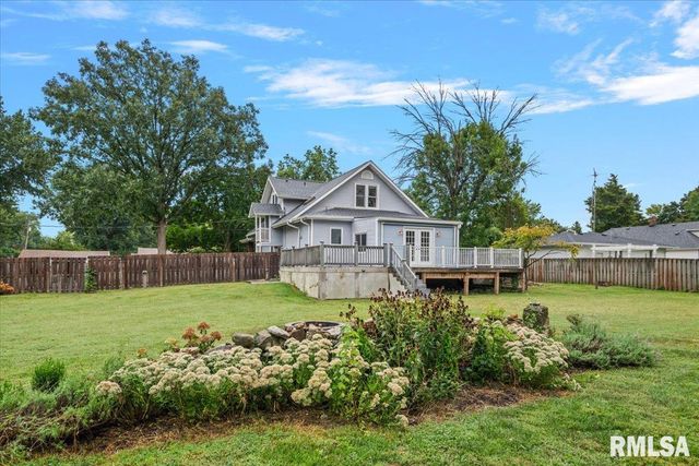 115 S OAK Street, Chatham, IL 62629