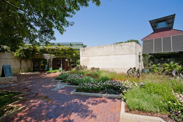 8608 Redondo Drive, Dallas, TX 75218