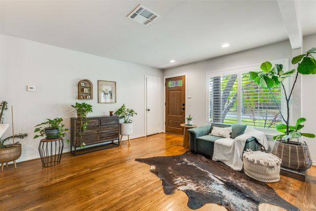 8608 Redondo Drive, Dallas, TX 75218