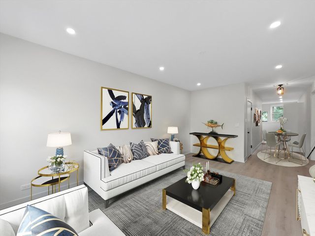 6254 N Whipple Street 2, Chicago, IL 60659