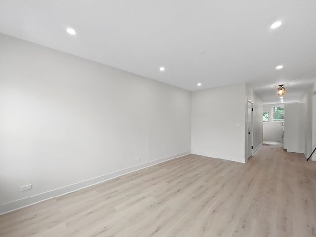 6254 N Whipple Street 2, Chicago, IL 60659