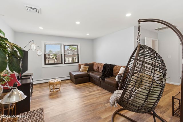 16 E Pleasant Avenue, Sewaren, NJ 07077