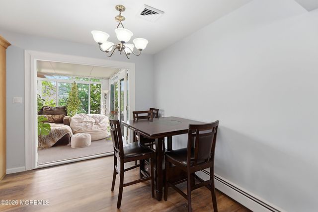 16 E Pleasant Avenue, Sewaren, NJ 07077
