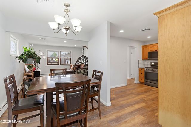 16 E Pleasant Avenue, Sewaren, NJ 07077