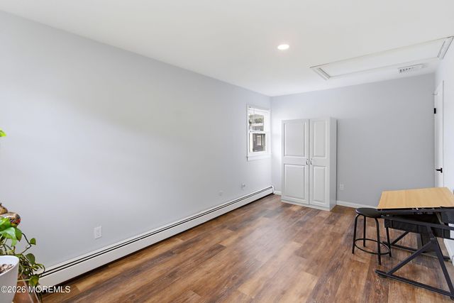 16 E Pleasant Avenue, Sewaren, NJ 07077
