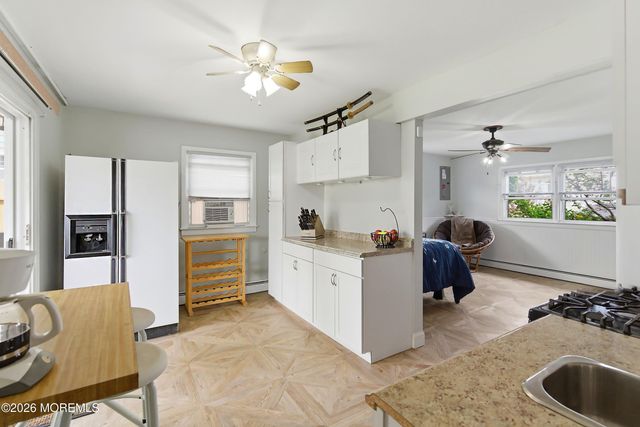 16 E Pleasant Avenue, Sewaren, NJ 07077
