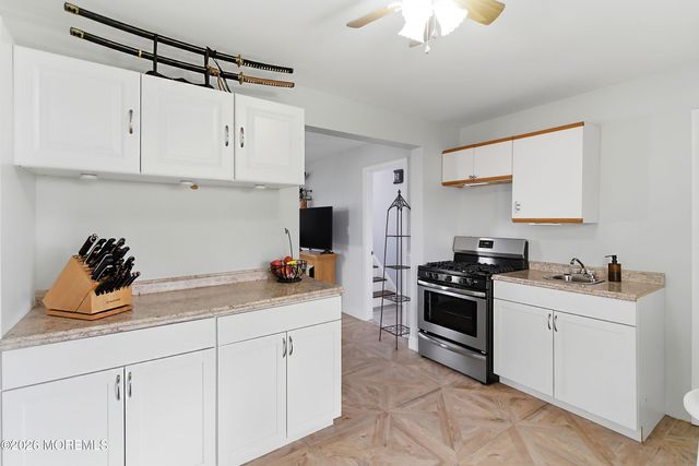 16 E Pleasant Avenue, Sewaren, NJ 07077