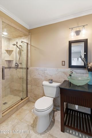16 E Pleasant Avenue, Sewaren, NJ 07077