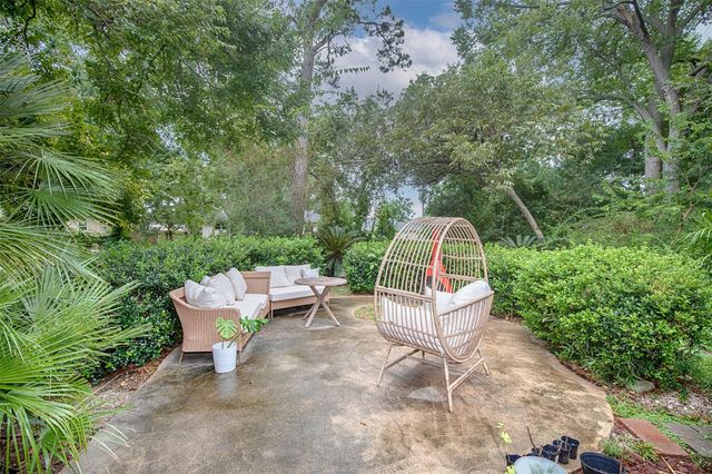 1100 Kipp Avenue, Kemah, TX 77565