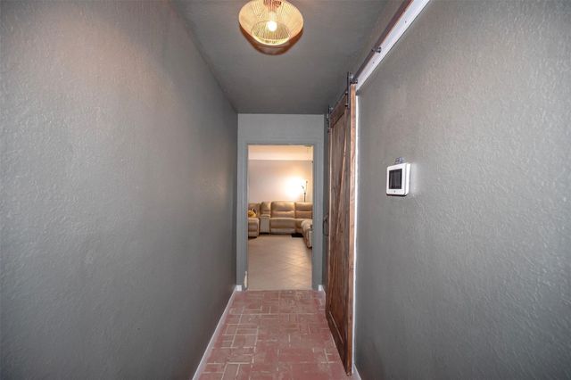 1100 Kipp Avenue, Kemah, TX 77565