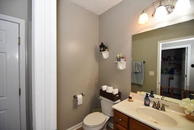 384 Kings Trace Drive, Berea, KY 40403
