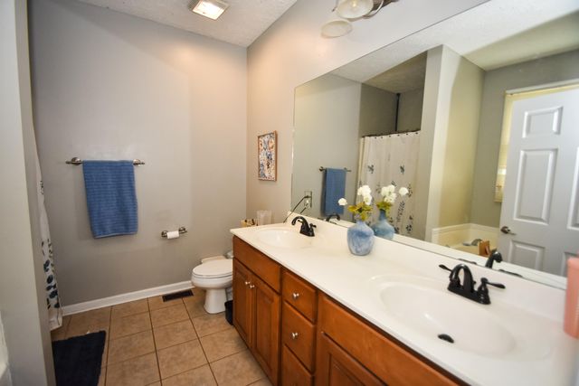 384 Kings Trace Drive, Berea, KY 40403