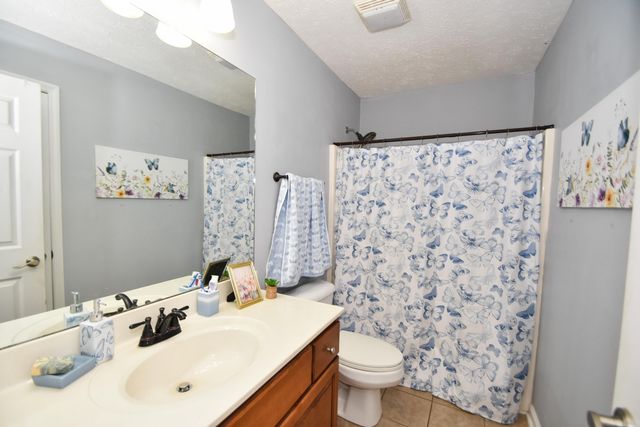 384 Kings Trace Drive, Berea, KY 40403