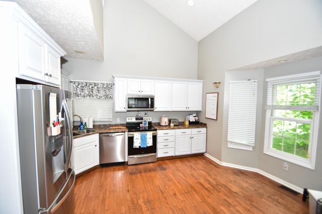 384 Kings Trace Drive, Berea, KY 40403