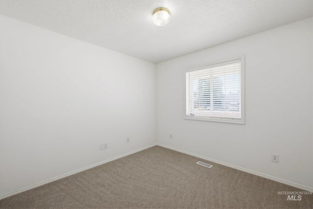 817 Settlers Dr, Caldwell, ID 83605