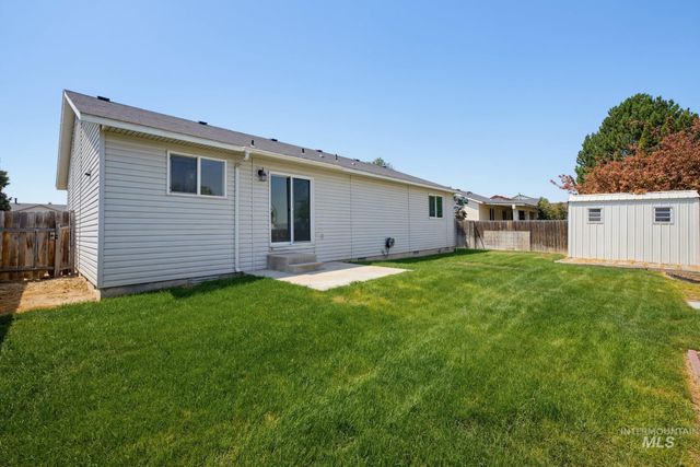 817 Settlers Dr, Caldwell, ID 83605