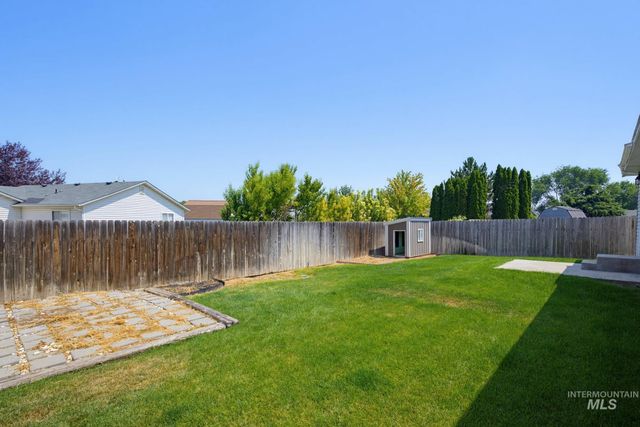 817 Settlers Dr, Caldwell, ID 83605