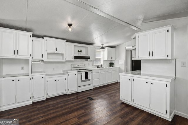 73 Lillian Circle, Stockbridge, GA 30281