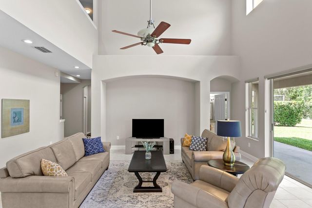 10235 ESTUARY DRIVE, Tampa, FL 33647