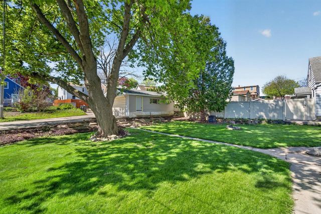 3753 Whittaker AVENUE, Cudahy, WI 53110