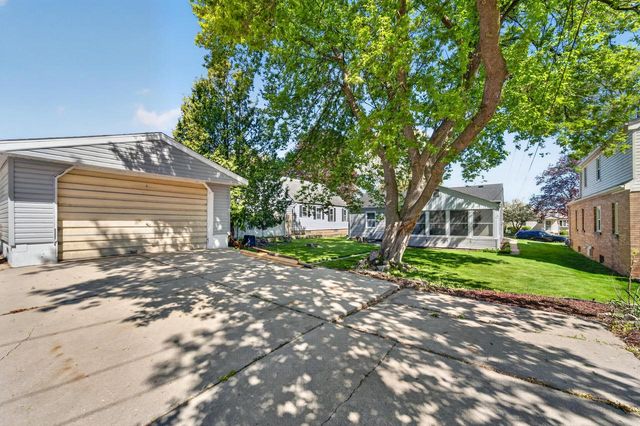3753 Whittaker AVENUE, Cudahy, WI 53110