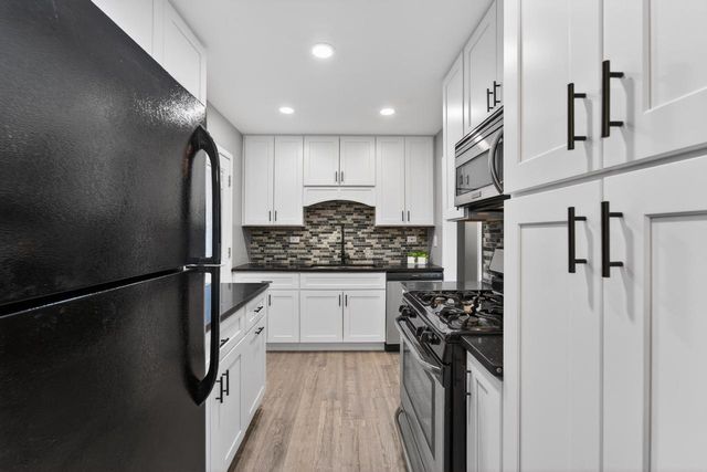 3753 Whittaker AVENUE, Cudahy, WI 53110