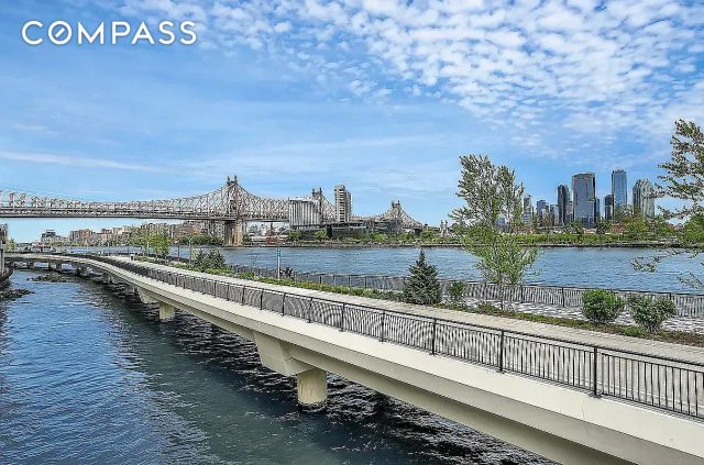 425 E 58th St Apt 8D, New York City, NY 10022